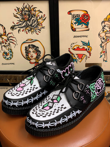 Tattoo Creepers: Amanda Bonhomme - T.U.K.