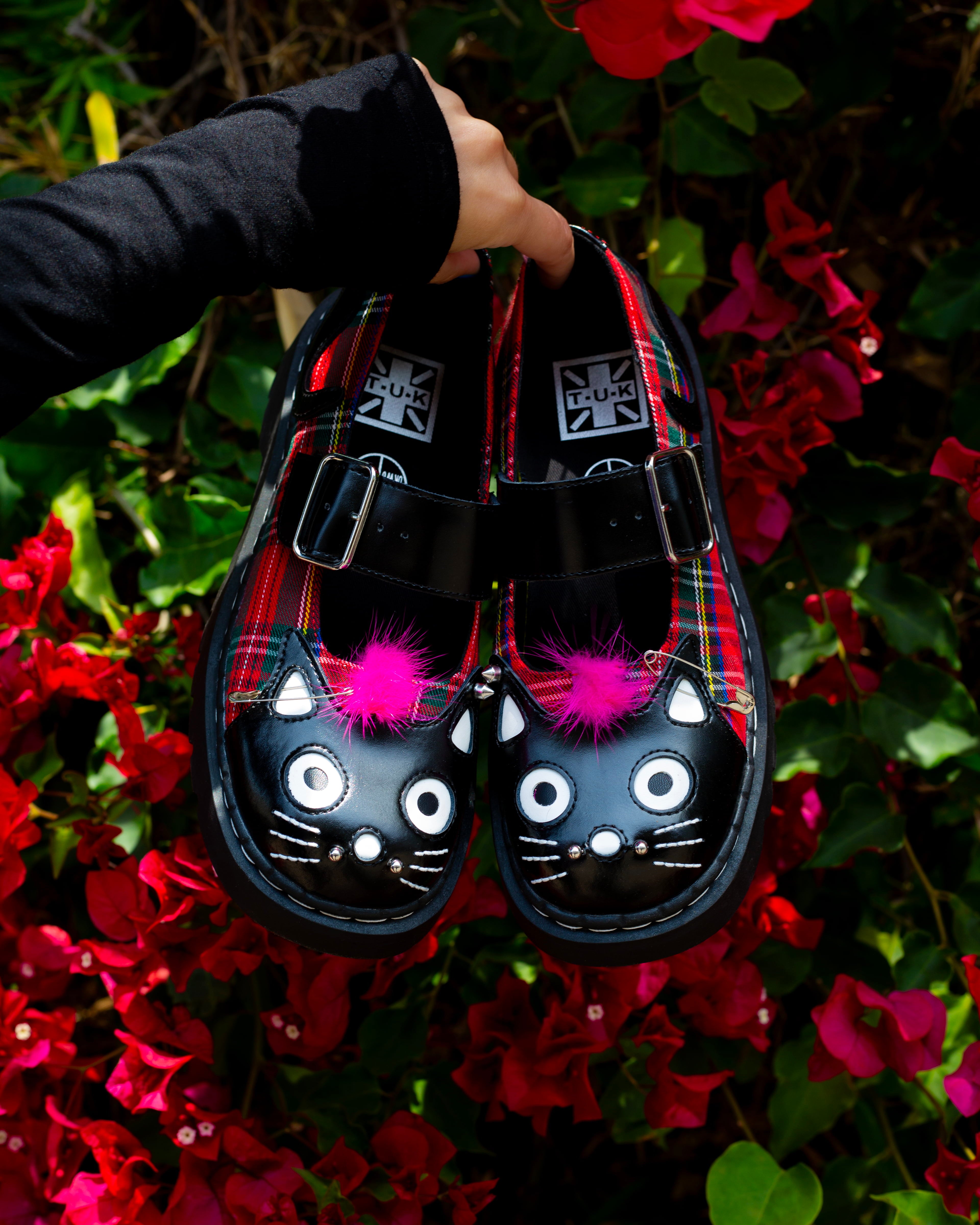 T2380 Tartan Punk Rock Kitty Mary  Jane