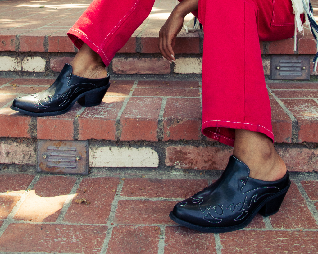 Western style clogs 2025