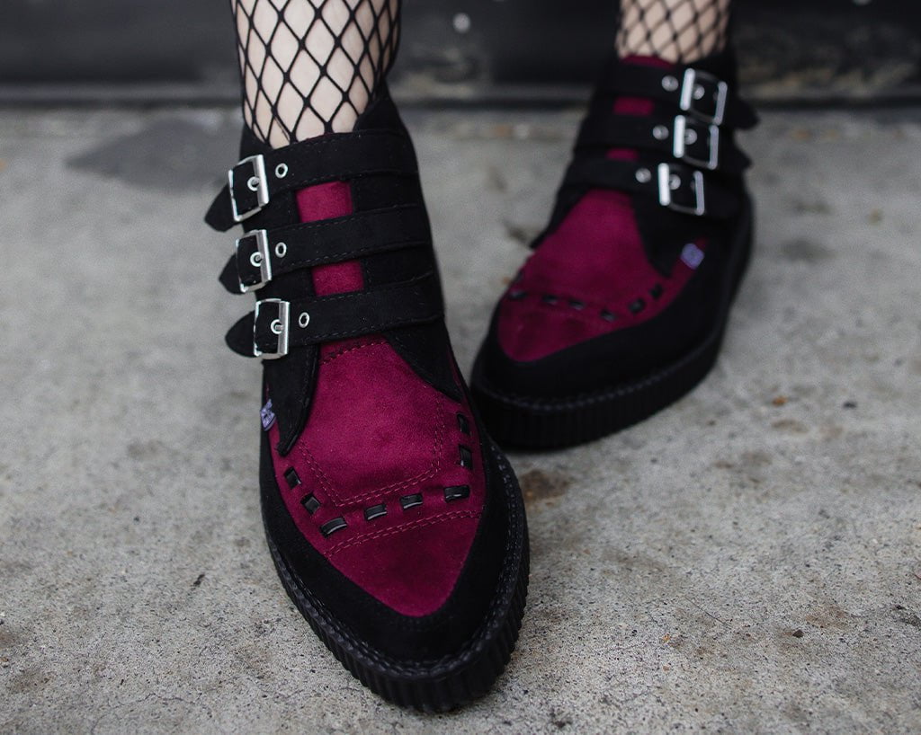 A3290 Black & Burgundy 3-Buckle Pointed Creeper Boot
