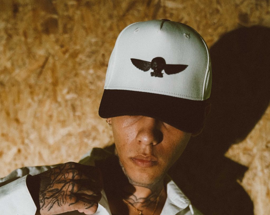 HT07 Black & Cream T.U.K. Wing Pin Hat HT07-OS