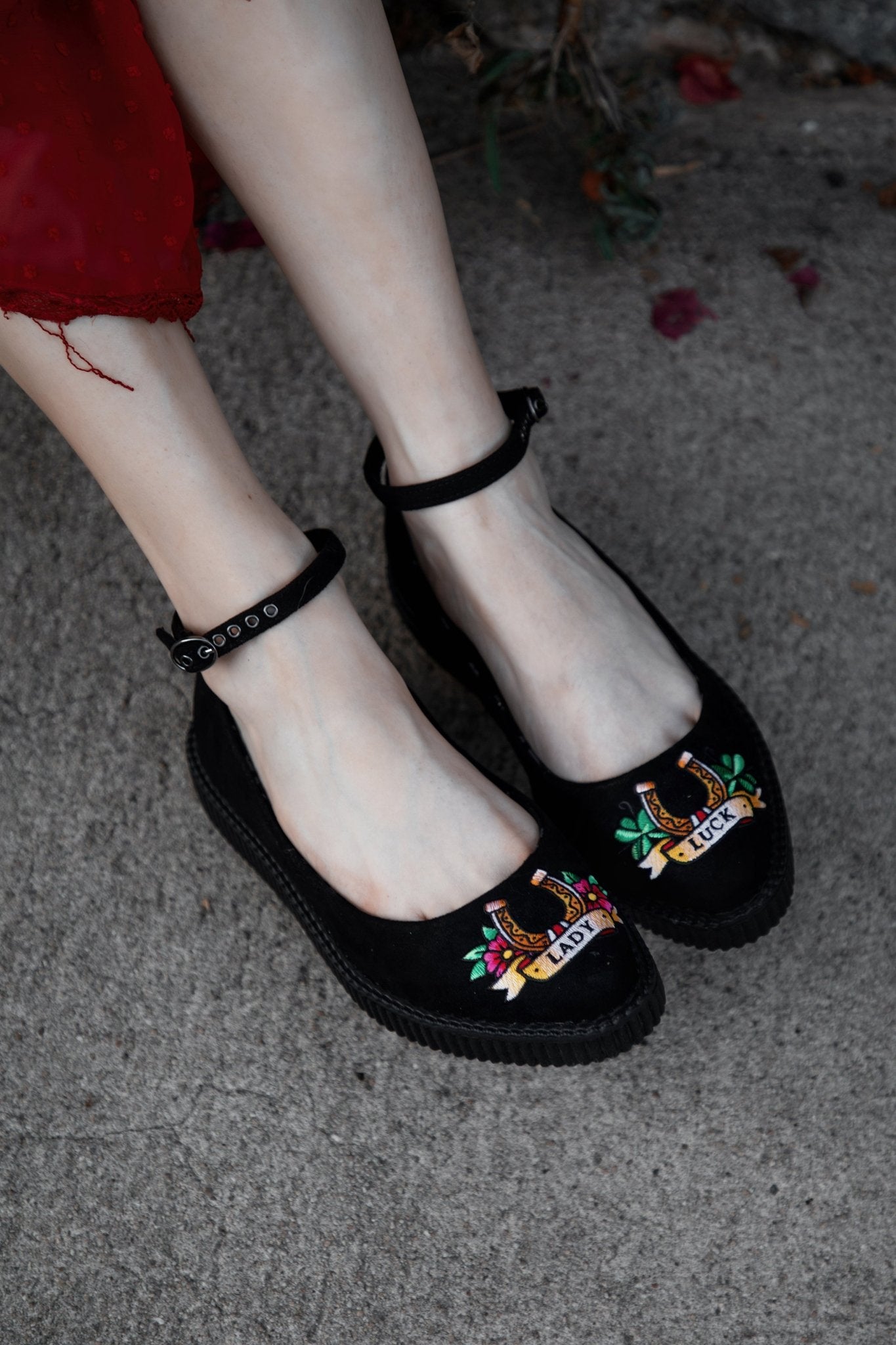 A3420L Black Lady Luck Pointed Ballet Creeper