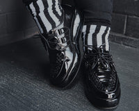 A3216 Black Liquid Viva Mondo Creeper