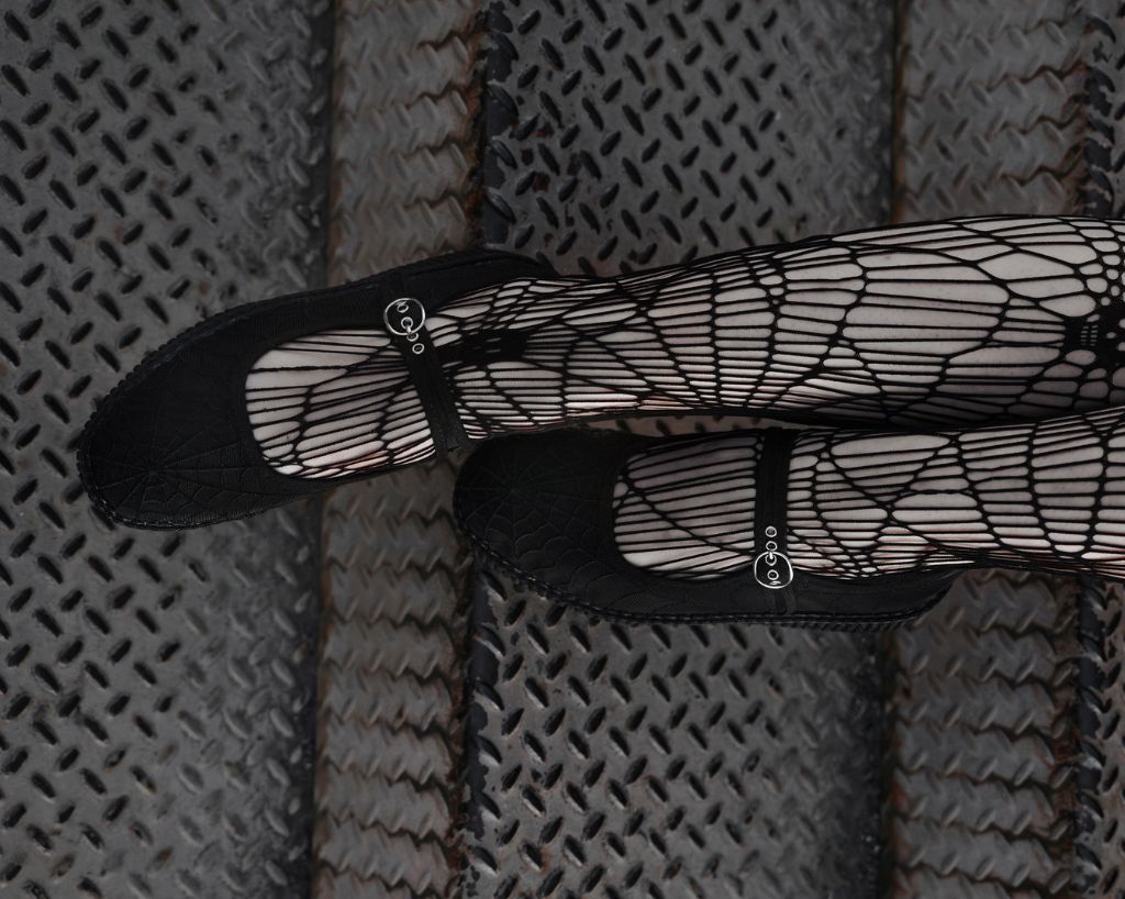 F3311L Black Mesh Web Viva Low Mary Jane
