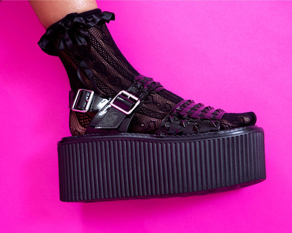 S3382L Black Patent Studded Strato Sandal