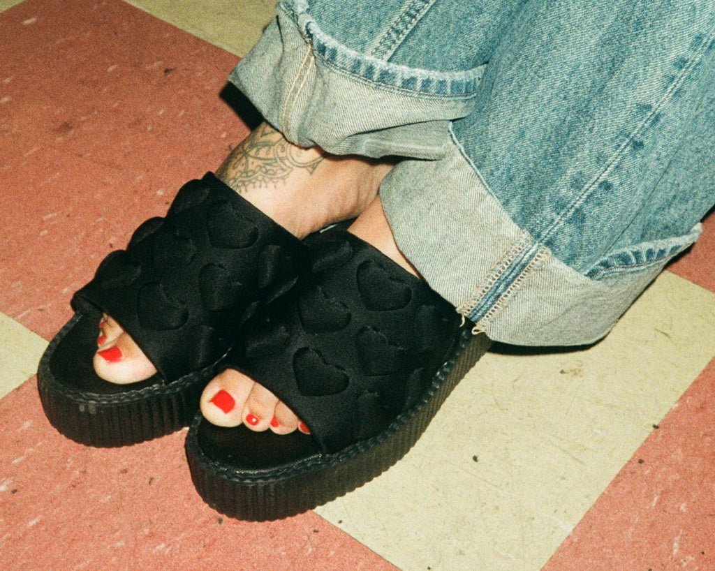 V3304L Black Puff Heart Mondo Sandal
