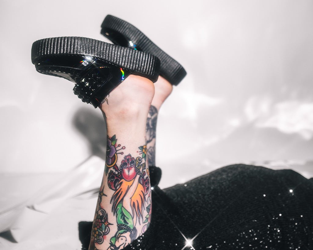 V3261L Black Rainbow Haze Studded Creeper Mule
