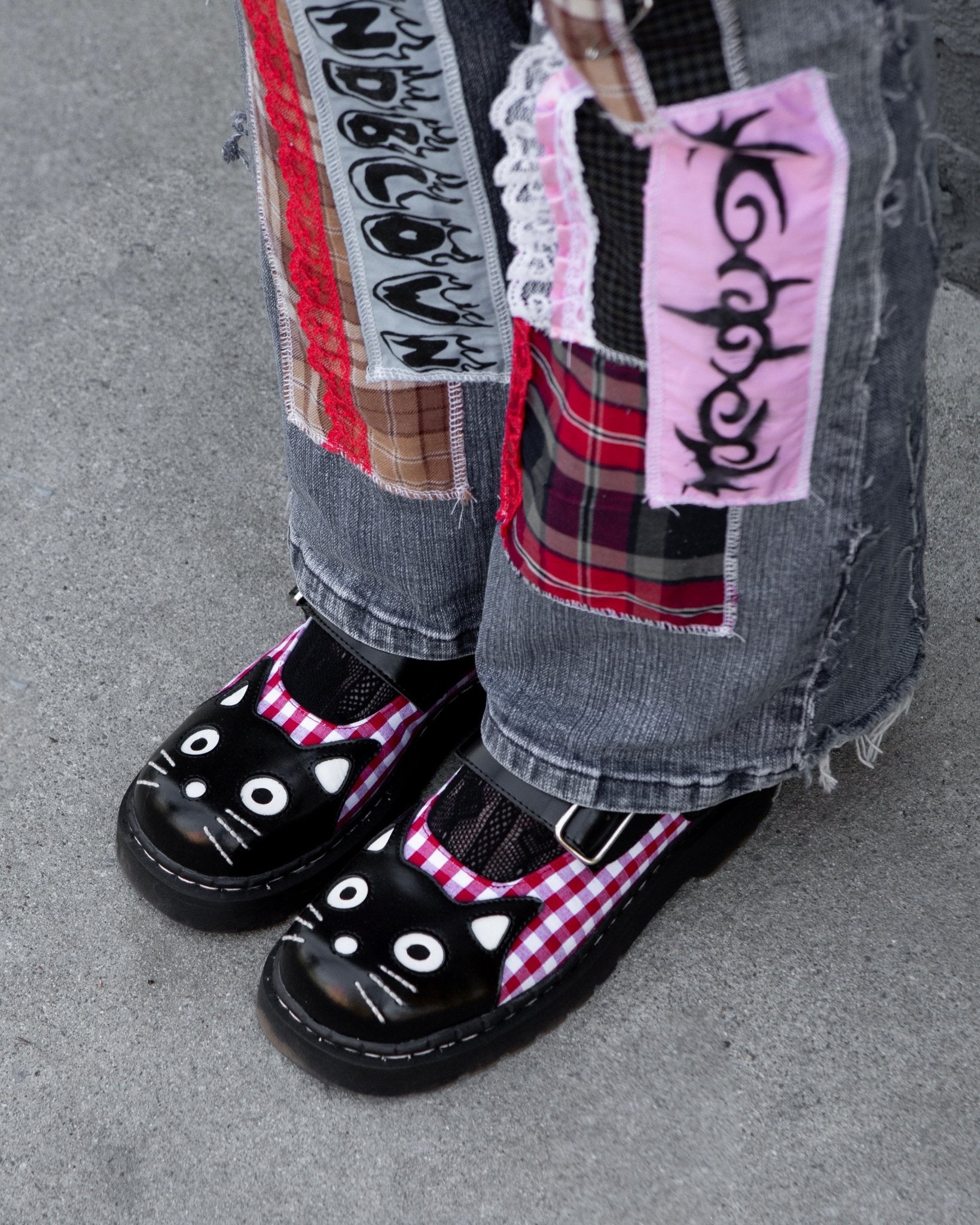 T2364 Black & Red Gingham Kitty Mary Jane