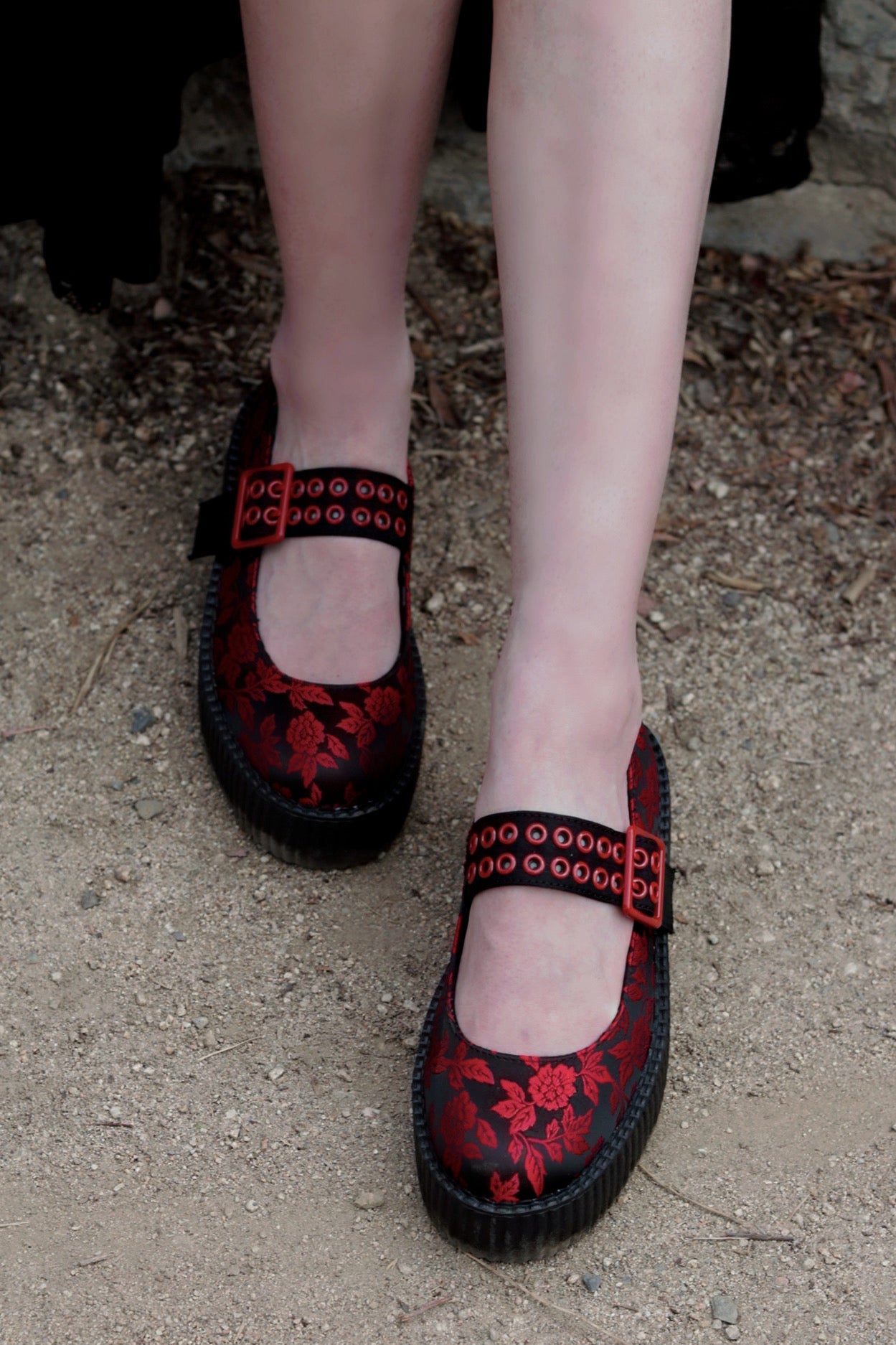 V3407L Black & Red Silk Flower Mondo Mary Jane