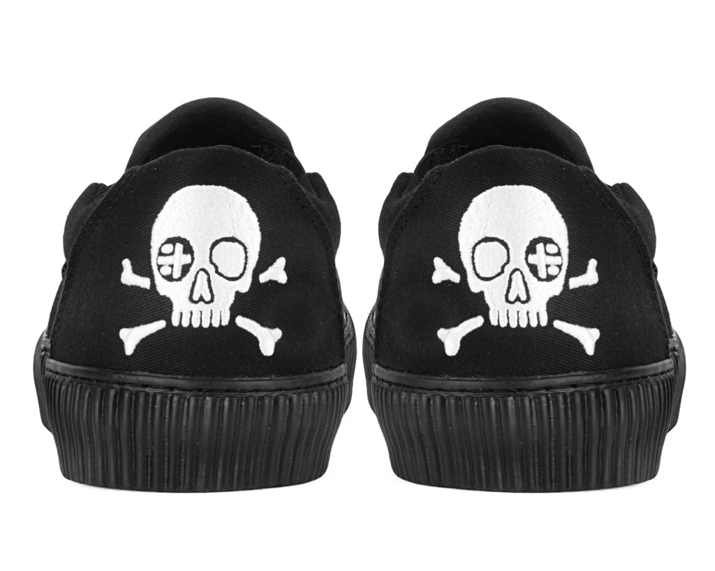 A3352 Black Skull Canvas Slip-On Sneaker