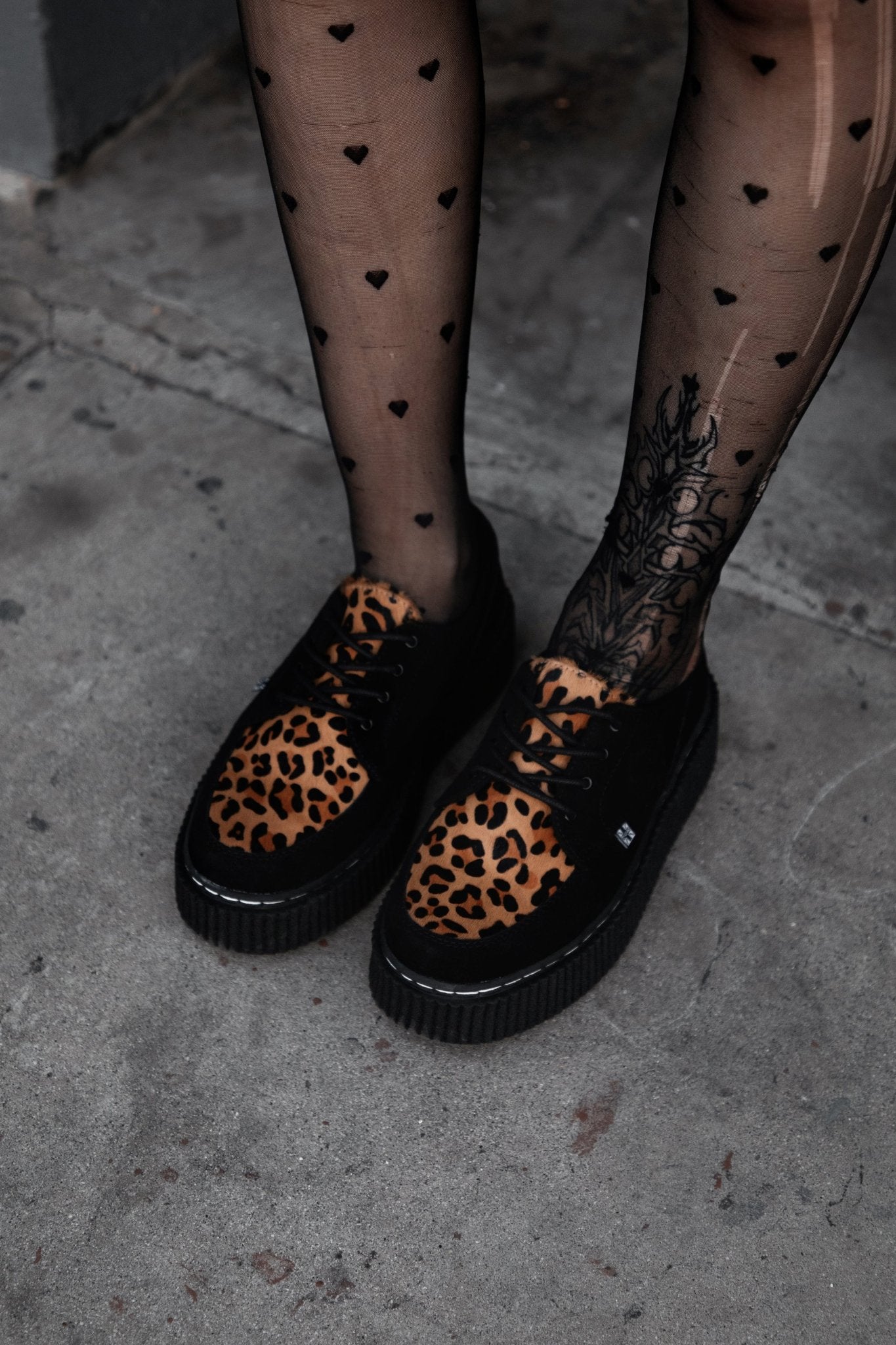 G3452 Black Suede Brown Leopard Hair Vintage Creeper