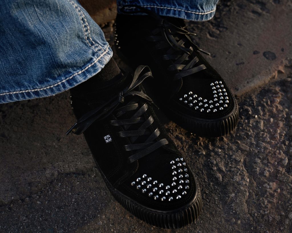 A3353 Black Suede Studded Creeper Sneaker