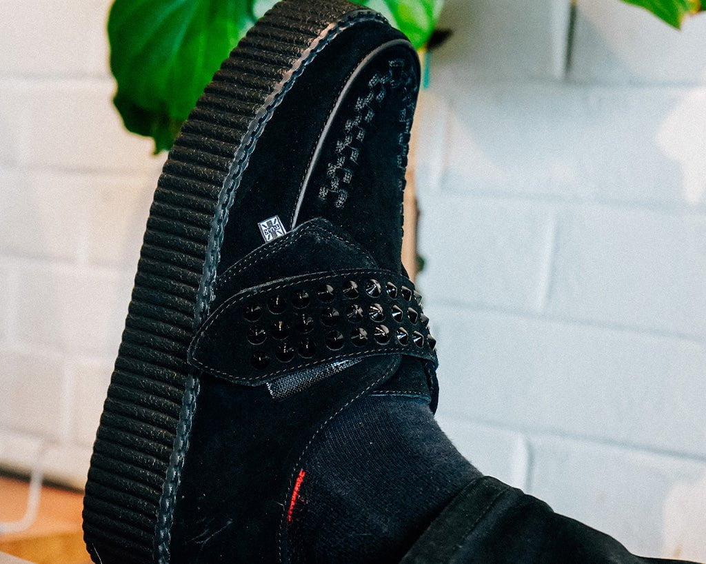 Black Suede Studded Strap Viva Mondo Creeper - T.U.K.V3262-03