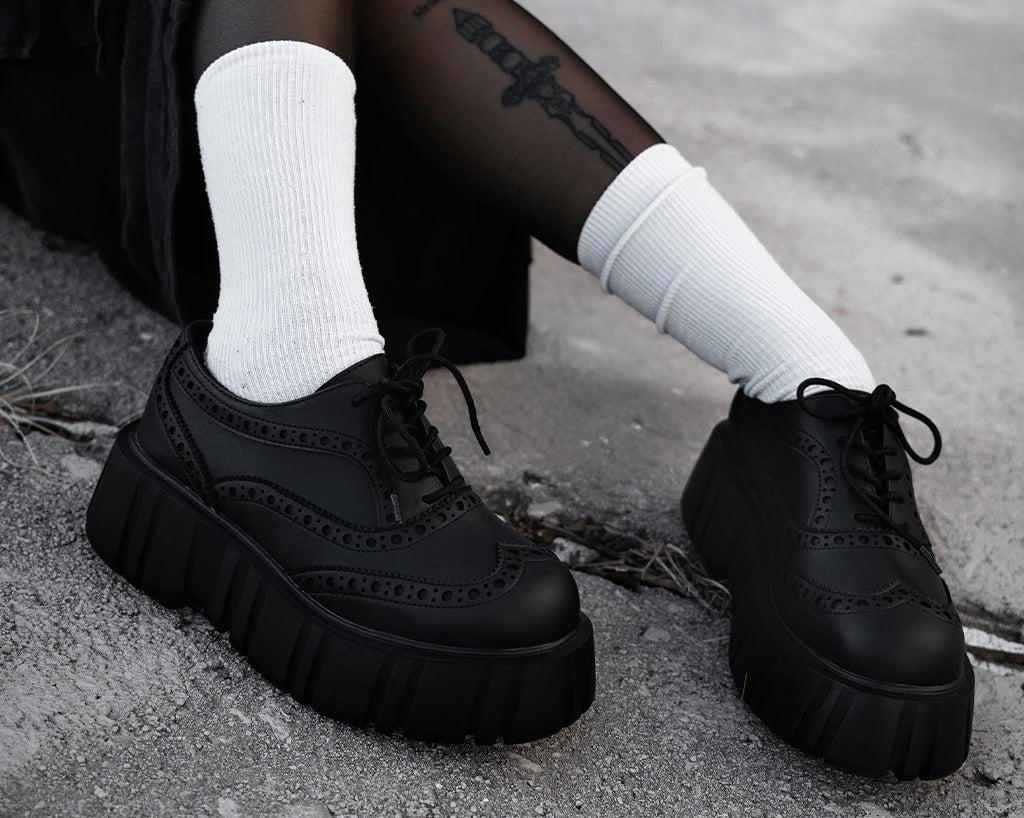 T2337 Black TUKskin™ Anarchic Airship Brogue