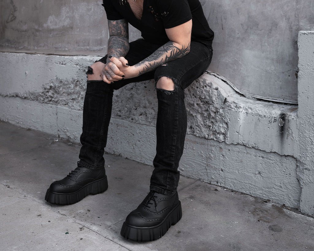 T2337 Black TUKskin™ Anarchic Airship Brogue