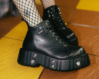 A3334 Black TUKskin Bolt Airship Boot