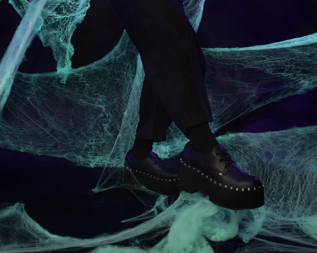 A3296 Black TUKskin Dino Flat Platform