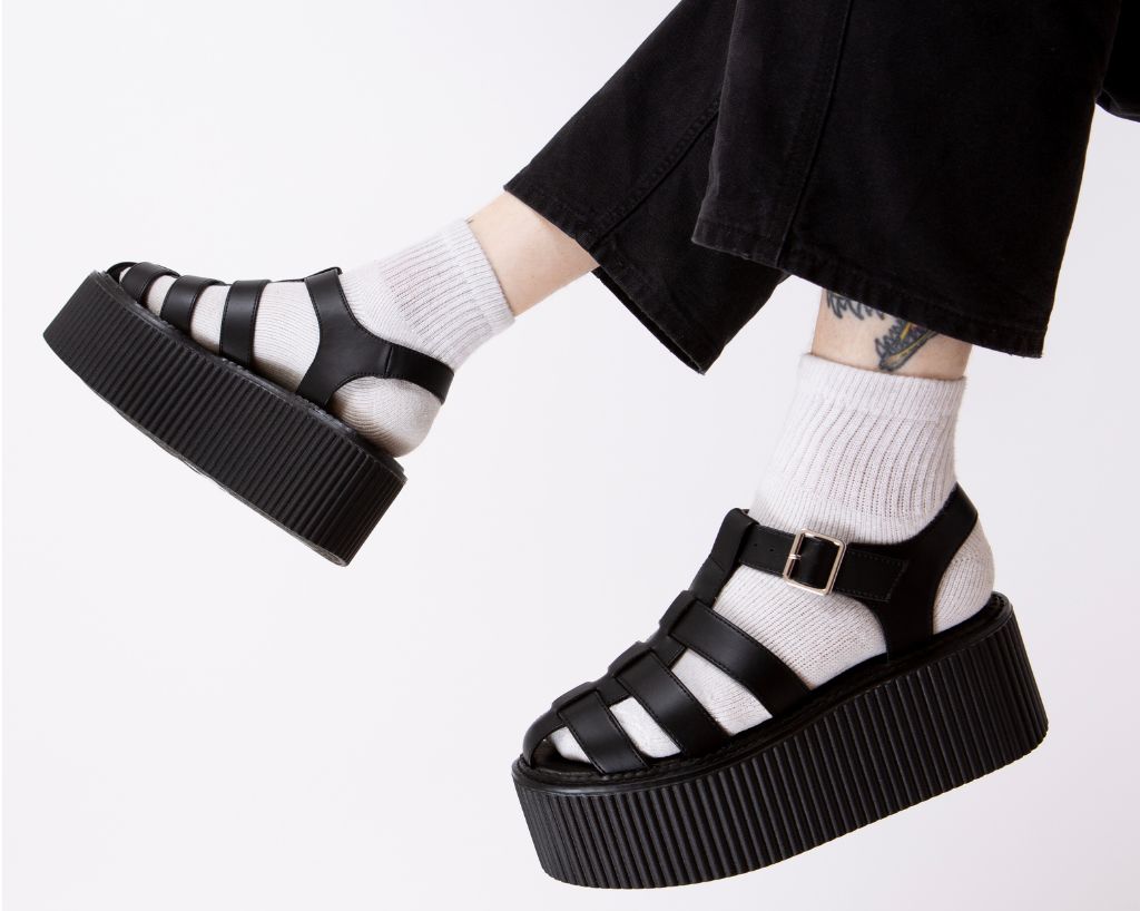 S3347 Black TUKskin Fisherman Strato Sandal