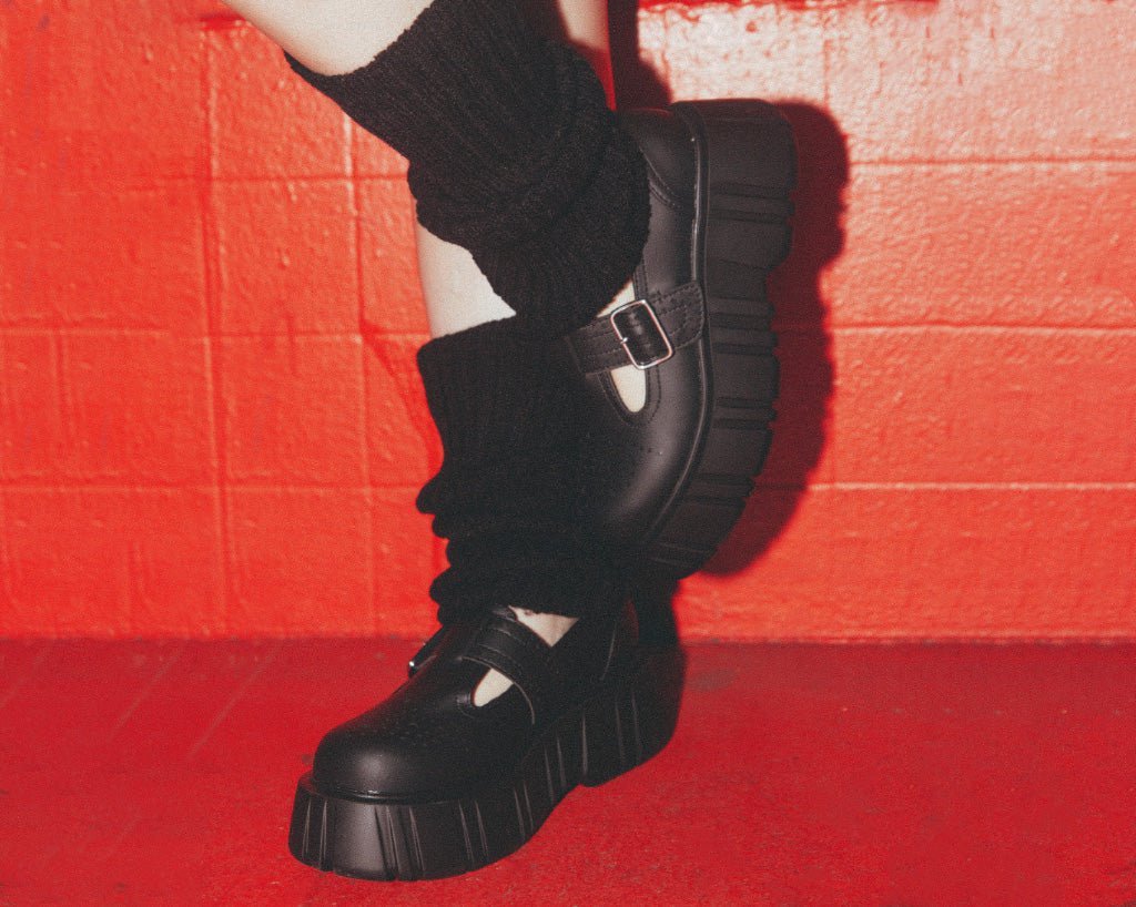 T2334 Black TUKskin™ T-Bar Anarchic Airship Brogue