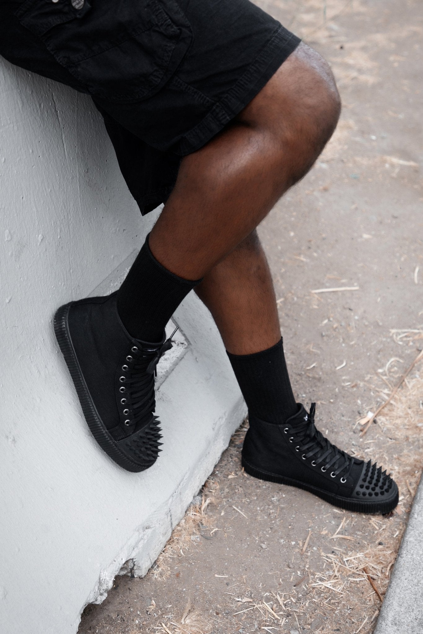 black-twill-spiked-toe-8-eye-