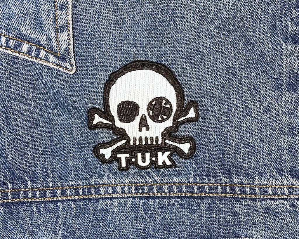 P0078 Black & White Skull Embroidered Patch P0078-OS