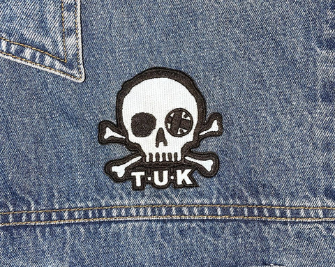 P0078 Black & White Skull Embroidered Patch P0078-OS