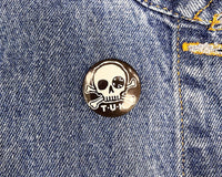 P0034 Black & White Skull Logo Pin P0034-OS