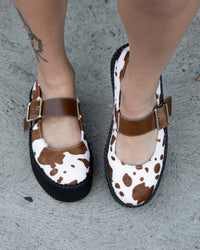 V3411L Brown Cow Hair Mondo Mary Jane