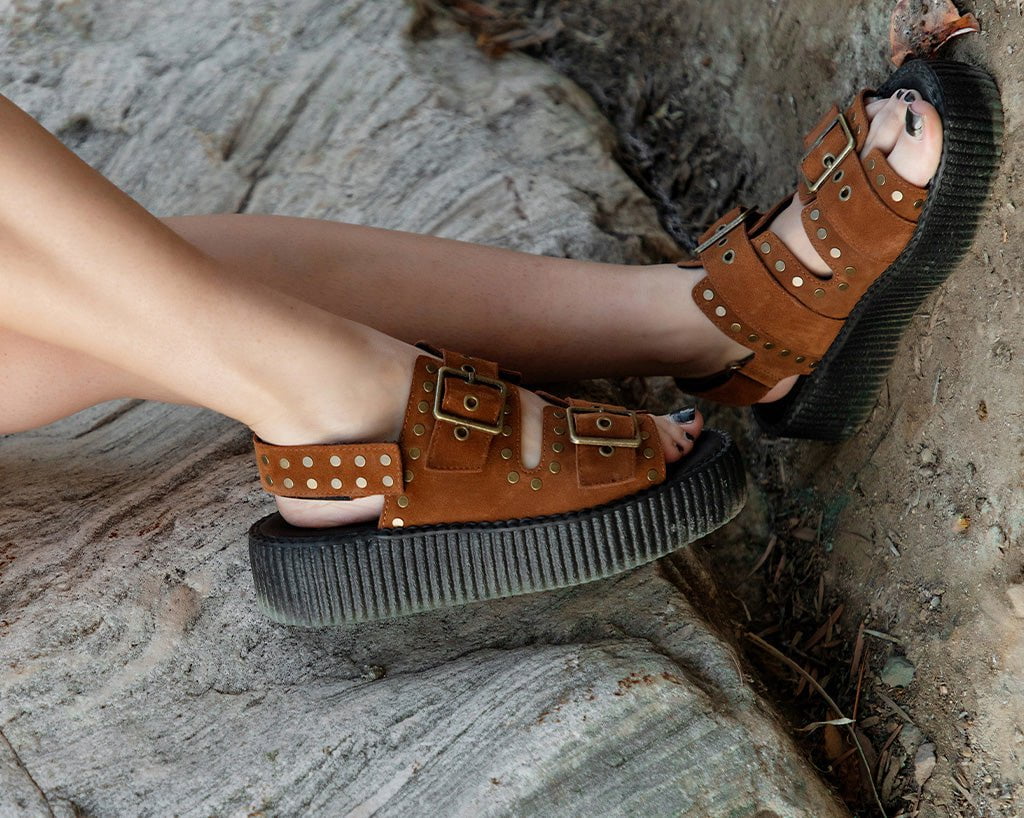 V3344L Brown Suede Flat Stud Viva Mondo Sandal