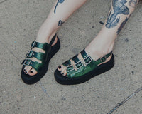 V3199L Emerald Metallic 3-Buckle Mondo Sandal