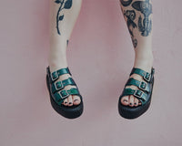 V3199L Emerald Metallic 3-Buckle Mondo Sandal