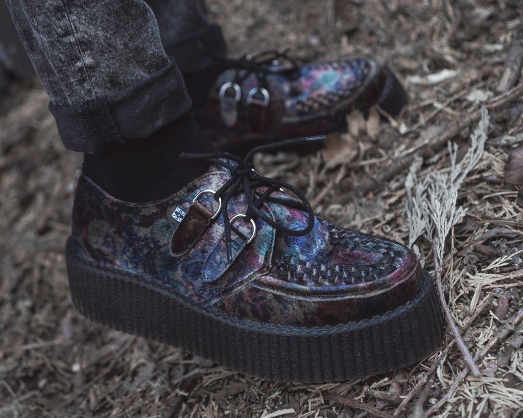 V3284 Floral Velvet Viva Mondo Creeper