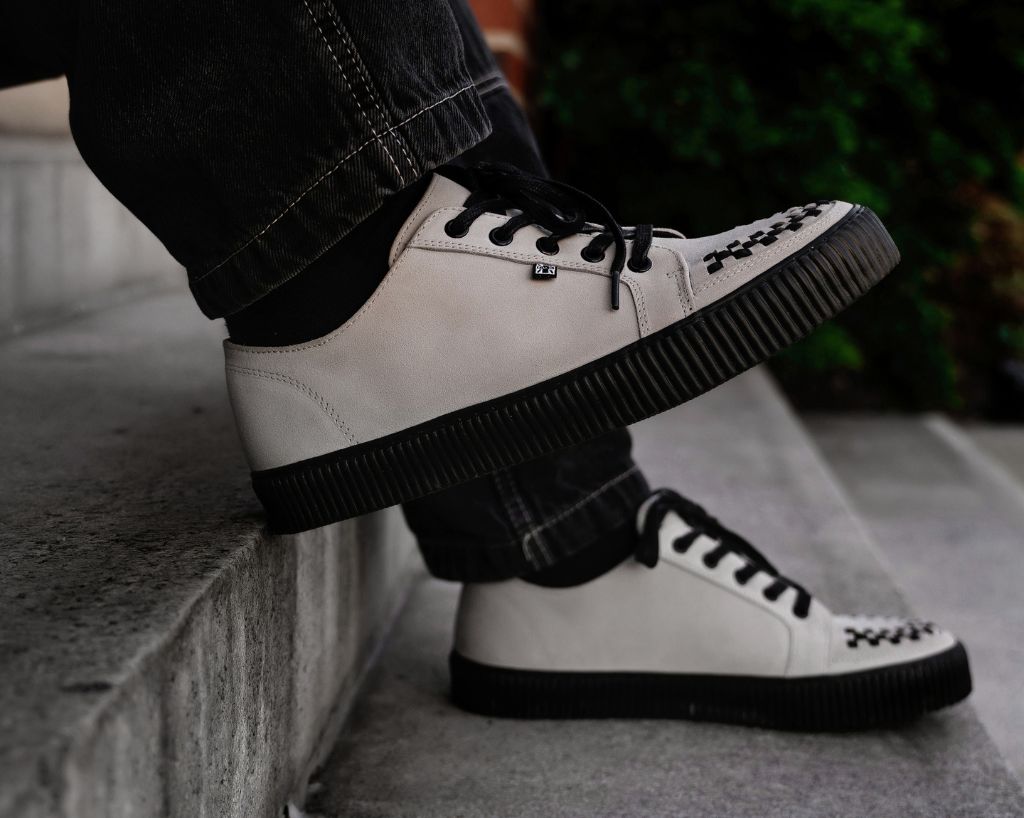 A3379 Grey Lace-Up Creeper Sneaker