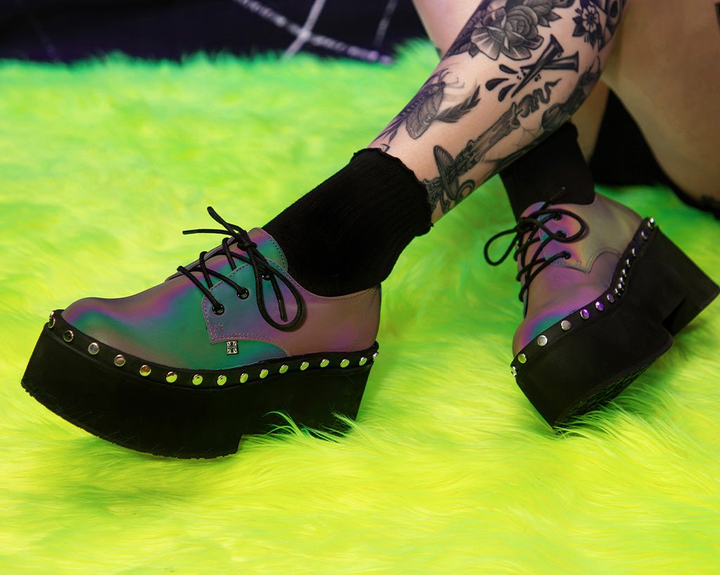 A3297 Midnight Chameleon Dino Flat Platform
