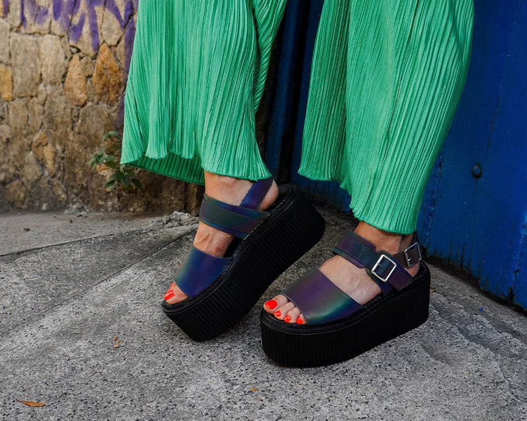 S3305L Midnight Chameleon Strato Sandal