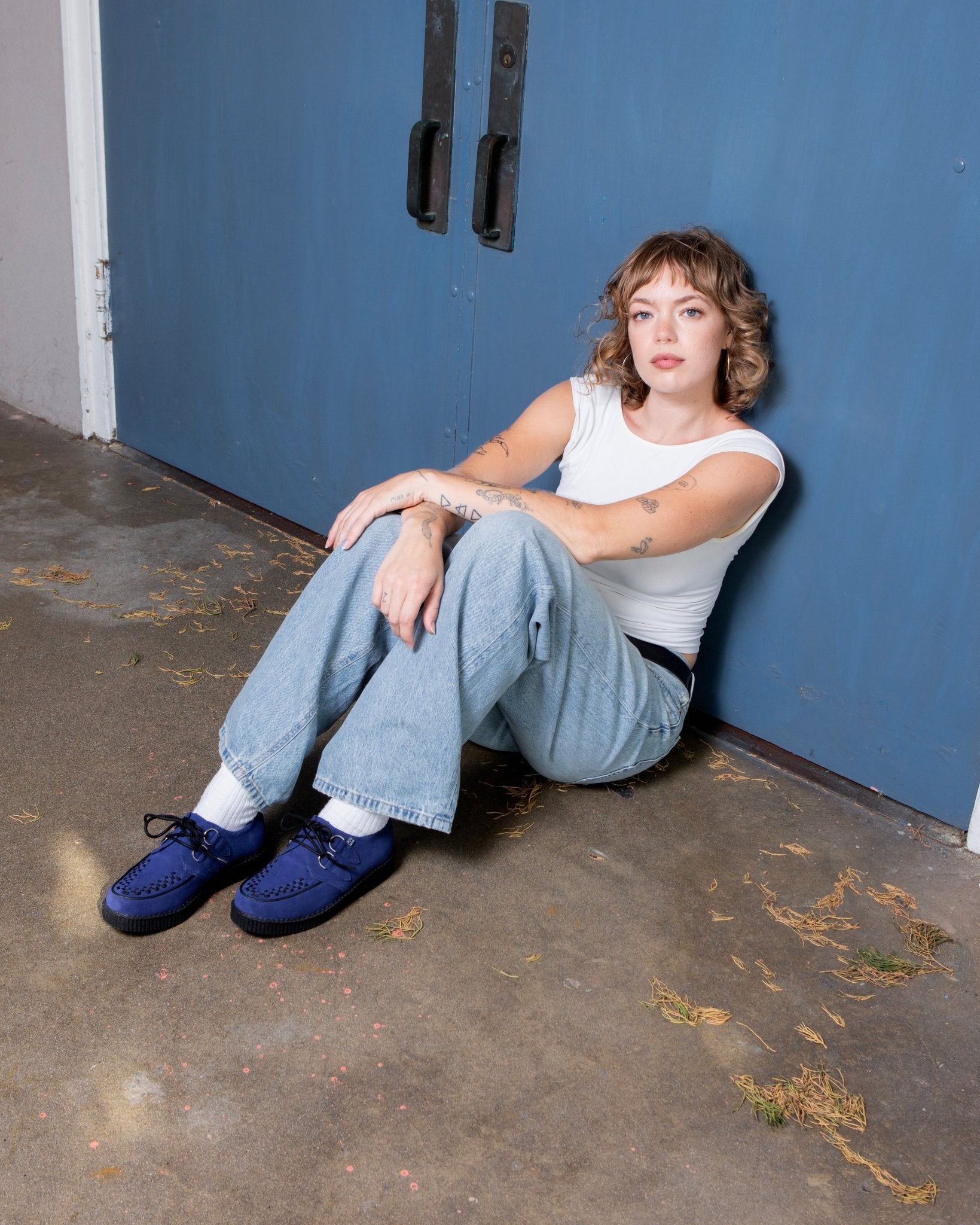 F3416 Navy Suede Viva Low creeper