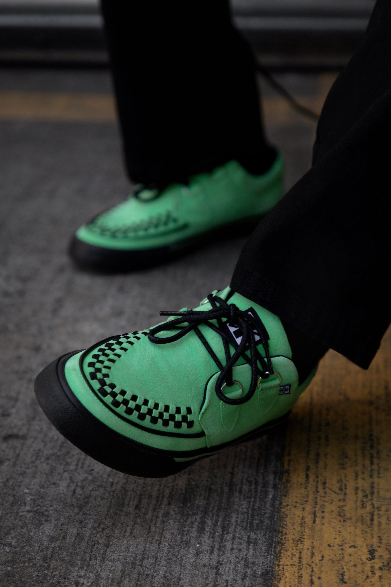 A3397 Neon Green Suede Creeper Sneaker