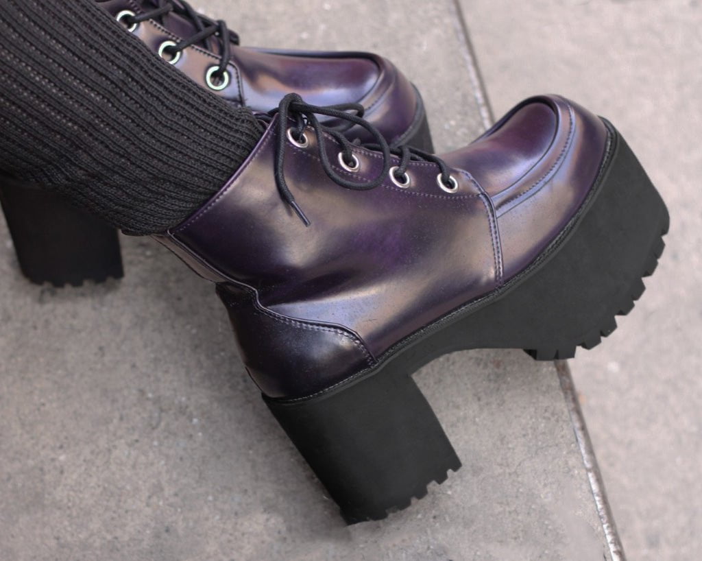 A3231L Purple Rub-Off Ankle Nosebleed Boot
