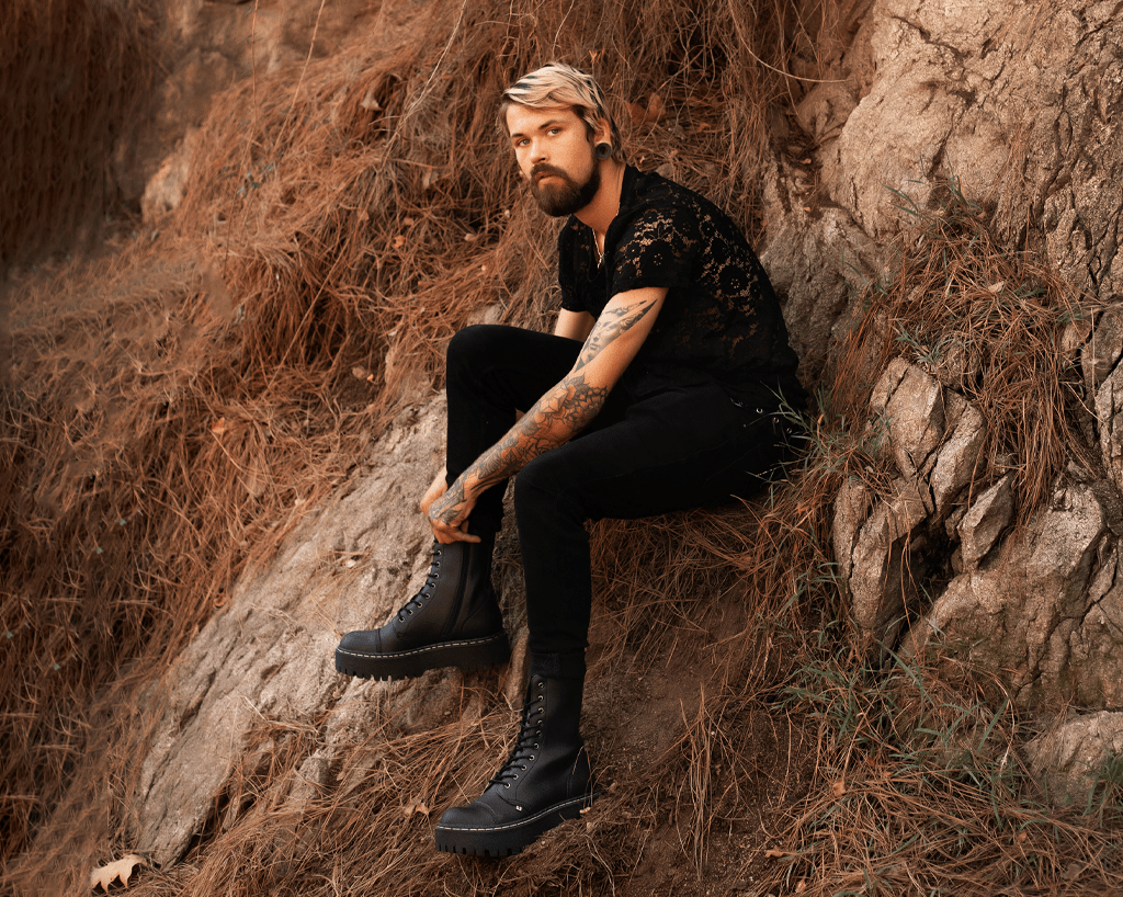 Decker moon boots discount