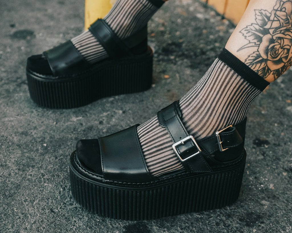 S9966L Black Brush-Off Strato Sandal