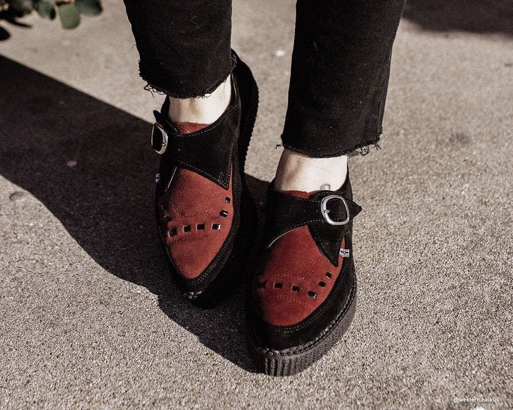 A9592 Black & Burgundy Suede Pointed Buckle Creeper