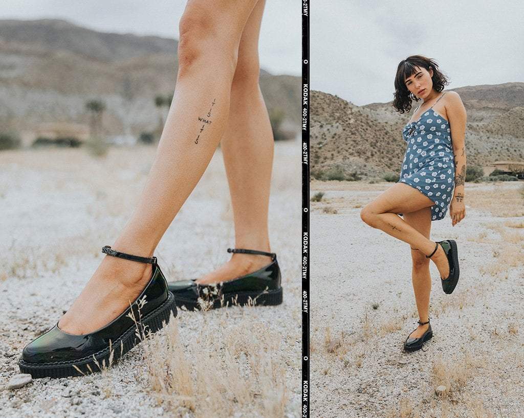A9634L Black Hologram Pointed Ballet Creeper