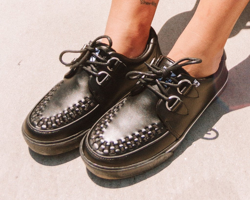 A9873 Black Leather D-Ring Sneaker