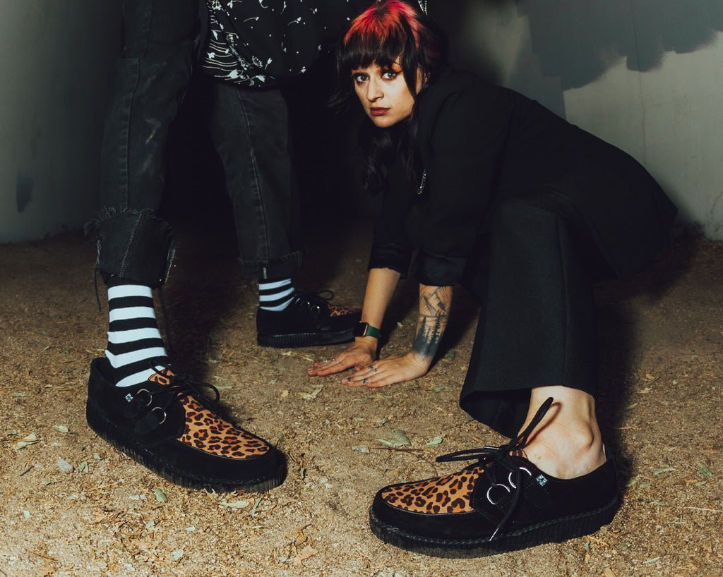 F8142 Black & Leopard Viva Low Creeper