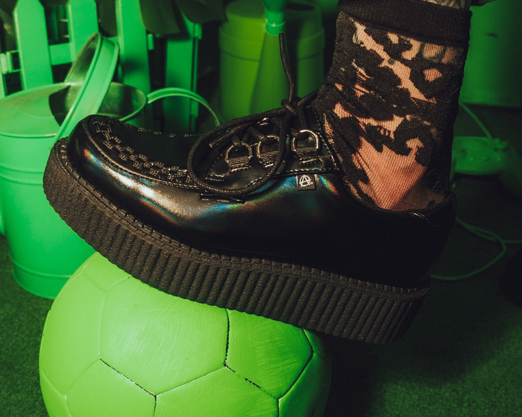 Black Oil Haze Anarchic Creeper - T.U.K.T2321-03