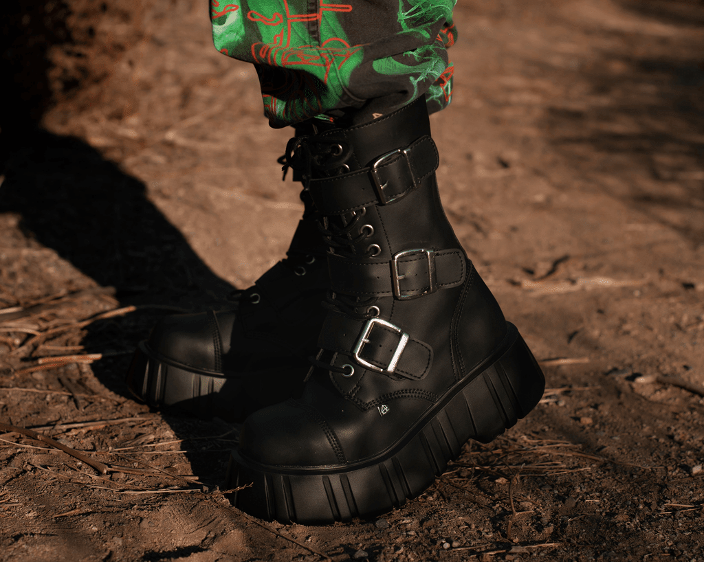 T2323 Black TUKskin™ 3-Buckle Anarchic Airship Boot