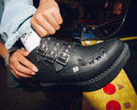 A9325 Black TUKskin™ 3-Buckle Pointed Creeper Boot