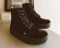 V9758L Black Velvet 7-Eye Viva Mondo Boot