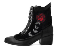 T2313L Black Victorian 8-Eye Rose Pointed Anarchic Heel