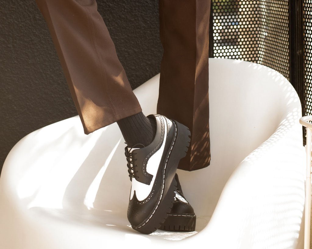 A9885 Black & White Double Decker Brogue